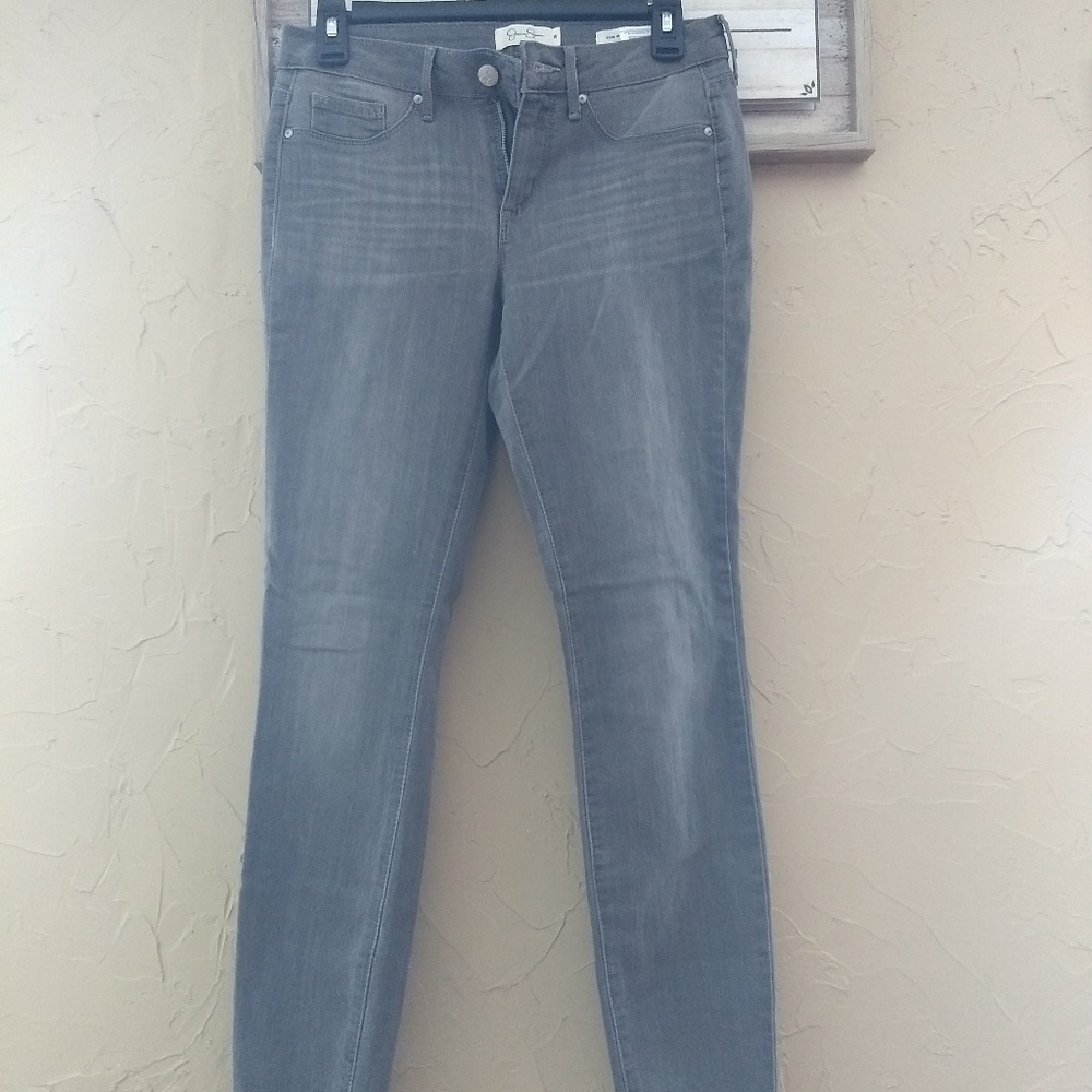 Jessica Simpson Kiss Me Super Skinny SZ 28